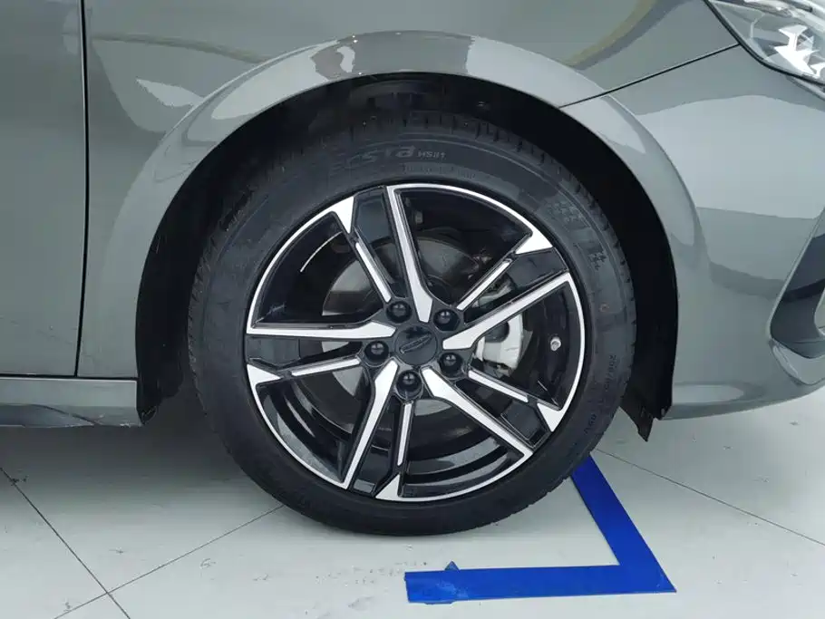 Geely Binrui — миниатюра 6
