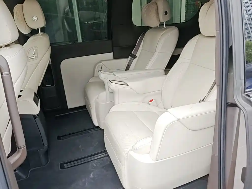 Li Auto Li MEGA — миниатюра 17