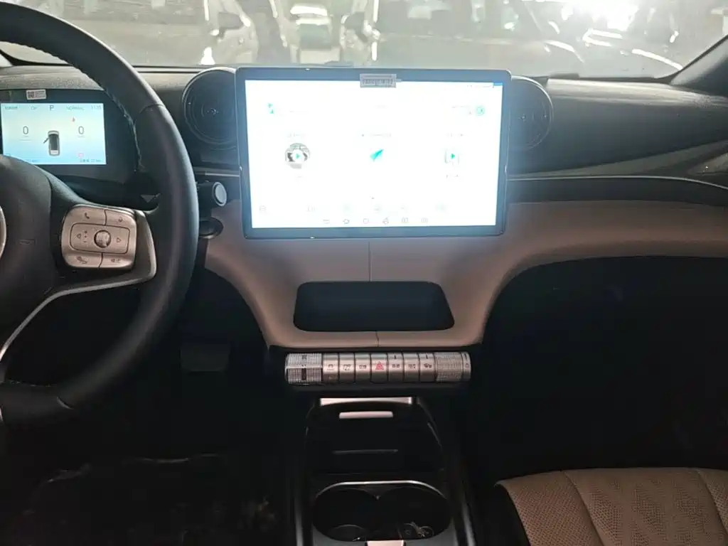 BYD Dolphin — миниатюра 13