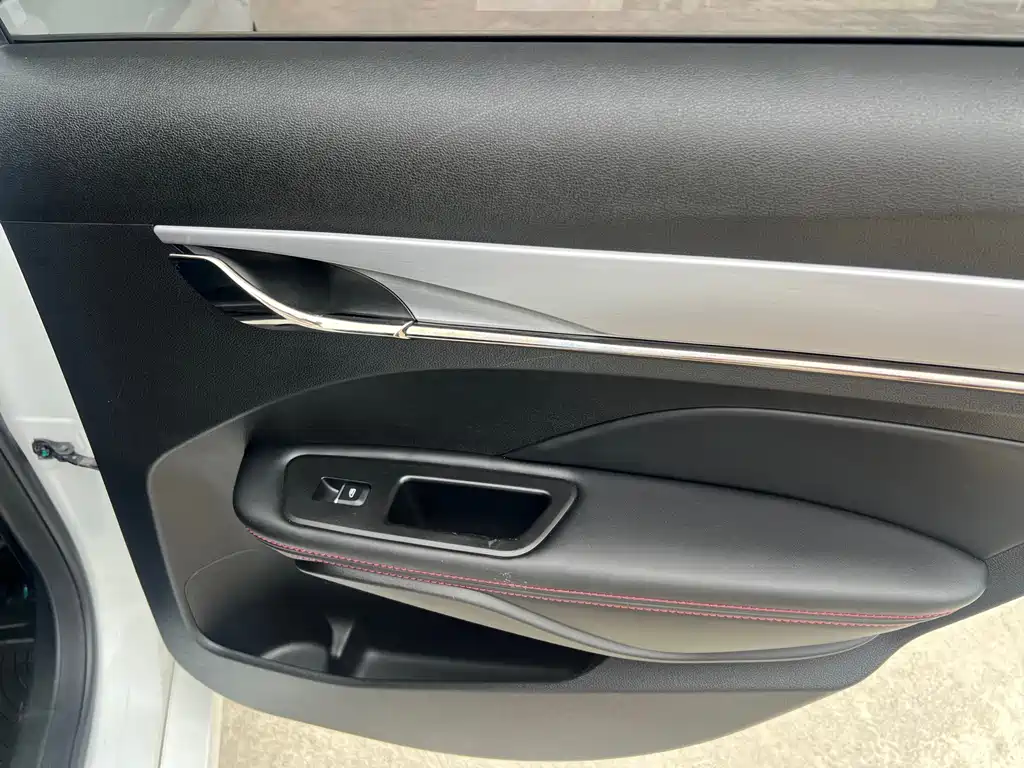 Geely Binrui — миниатюра 12