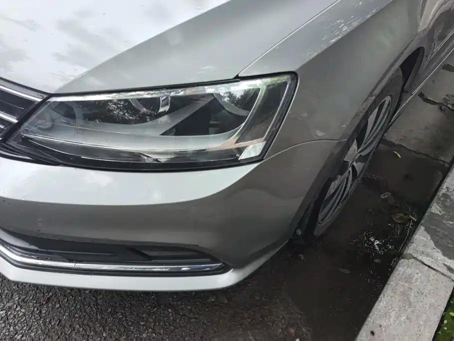Volkswagen Sagitar — миниатюра 5