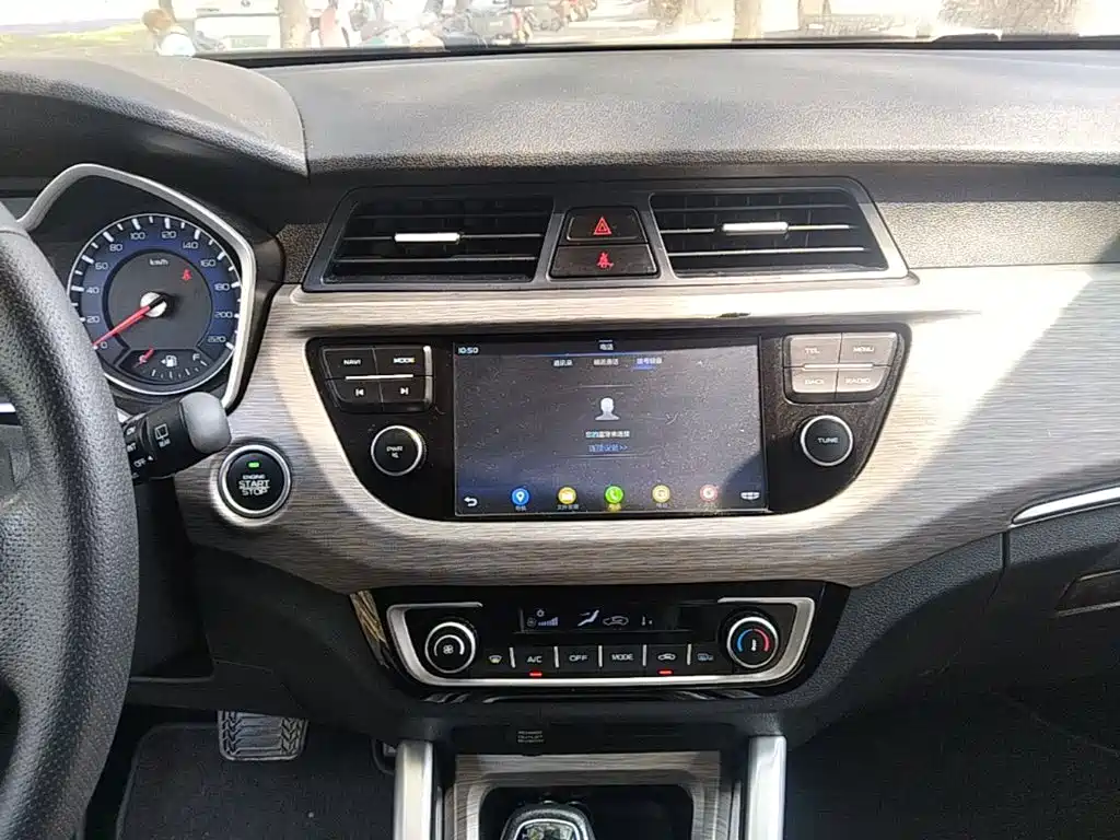 Geely Vision X3 — миниатюра 13