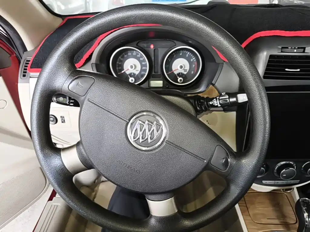 Buick Excelle — миниатюра 11