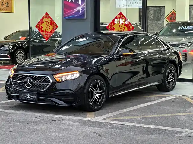 MERCEDES-BENZ E CLASS