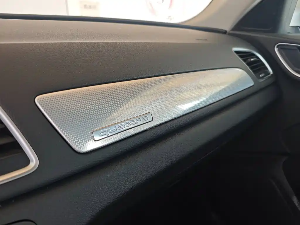 Audi Q3 — миниатюра 11