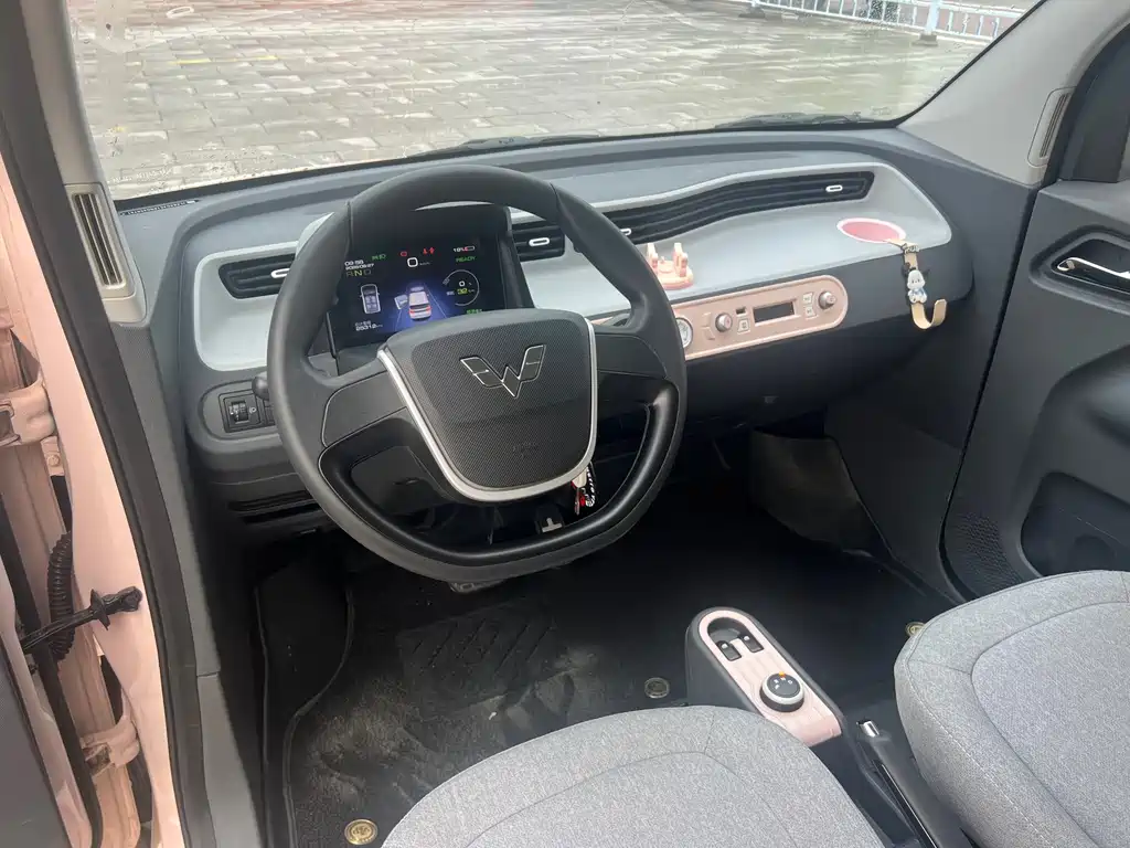 Wuling MINIEV — миниатюра 8