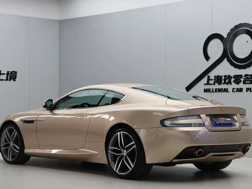 Aston Martin Virage 2012 6.0 Coupe