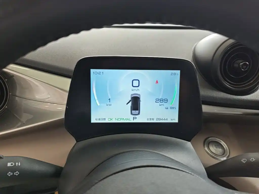 BYD Dolphin — миниатюра 12