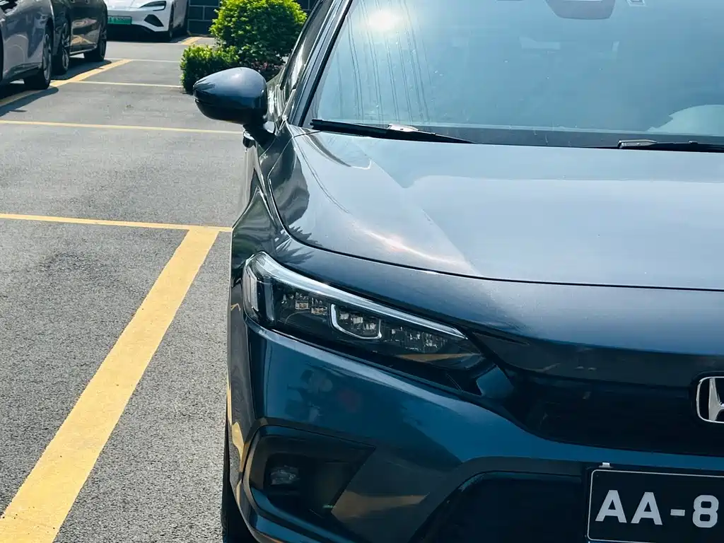 Honda Civic — миниатюра 8