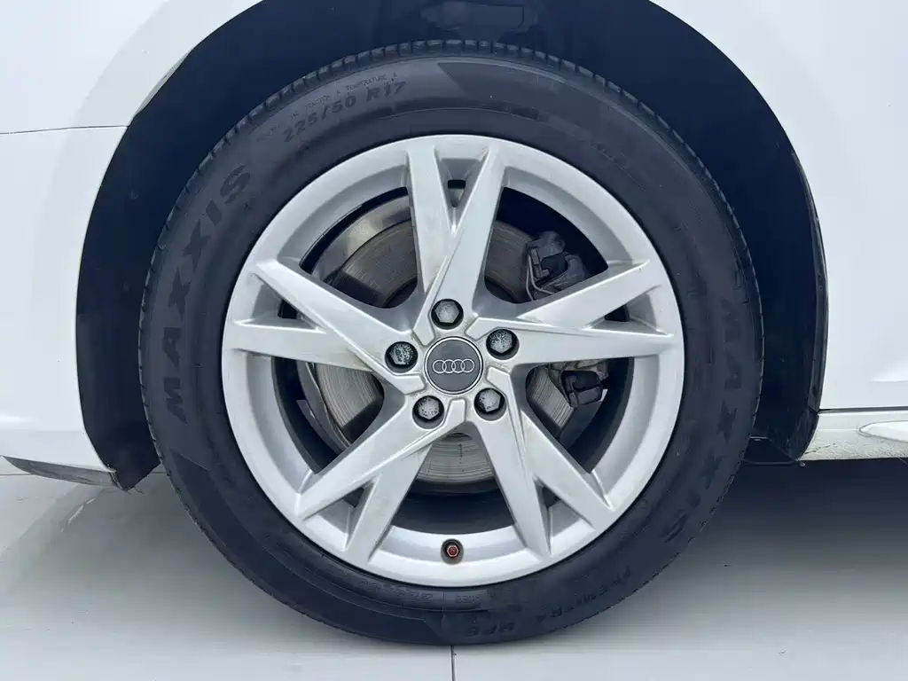 Audi A4L — миниатюра 9