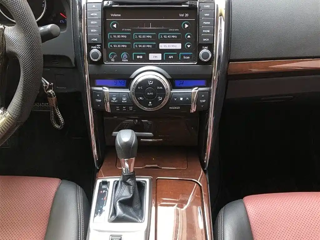 Toyota Reiz 2013 2.5S
