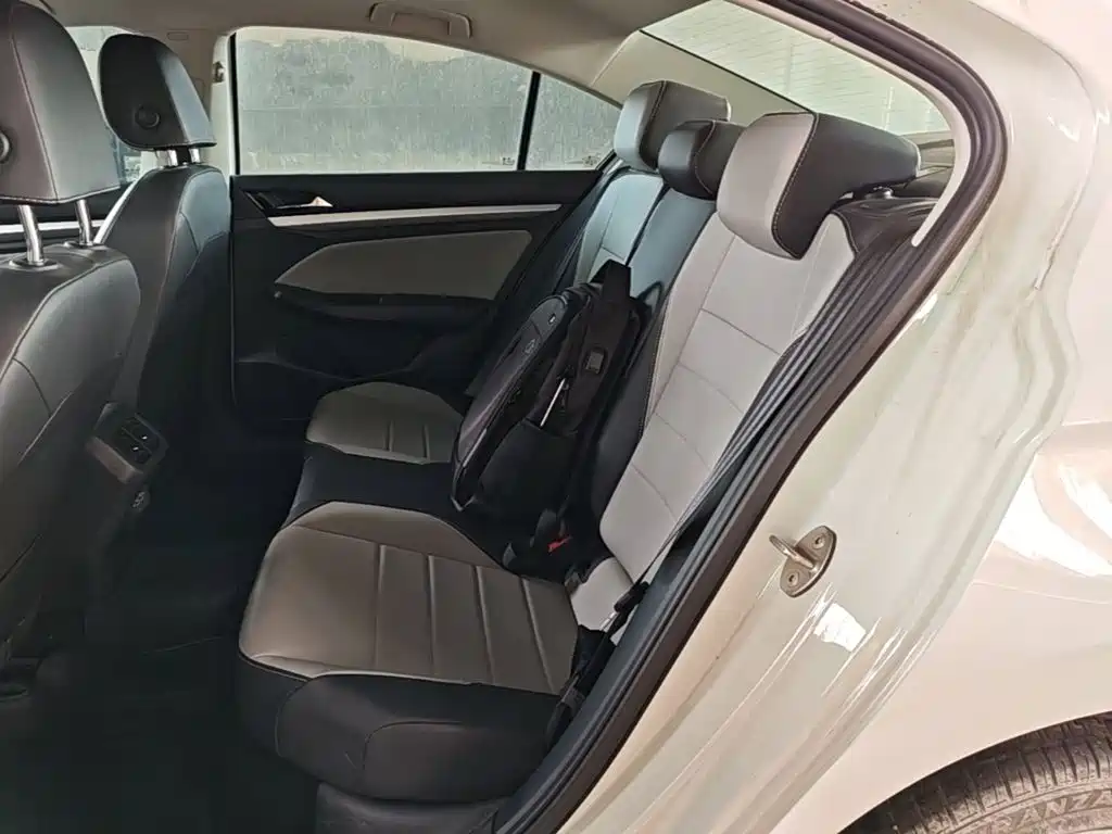 Volkswagen Bora — миниатюра 17