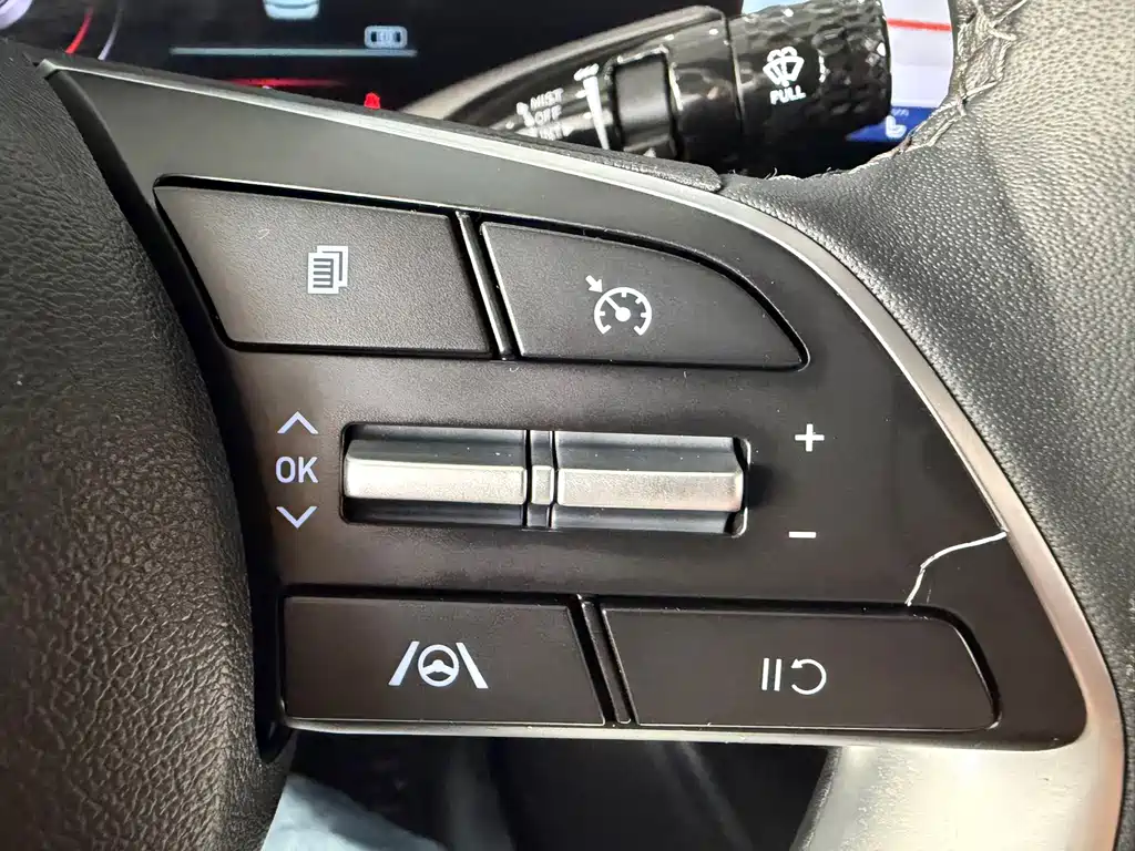Hyundai Elantra — миниатюра 6