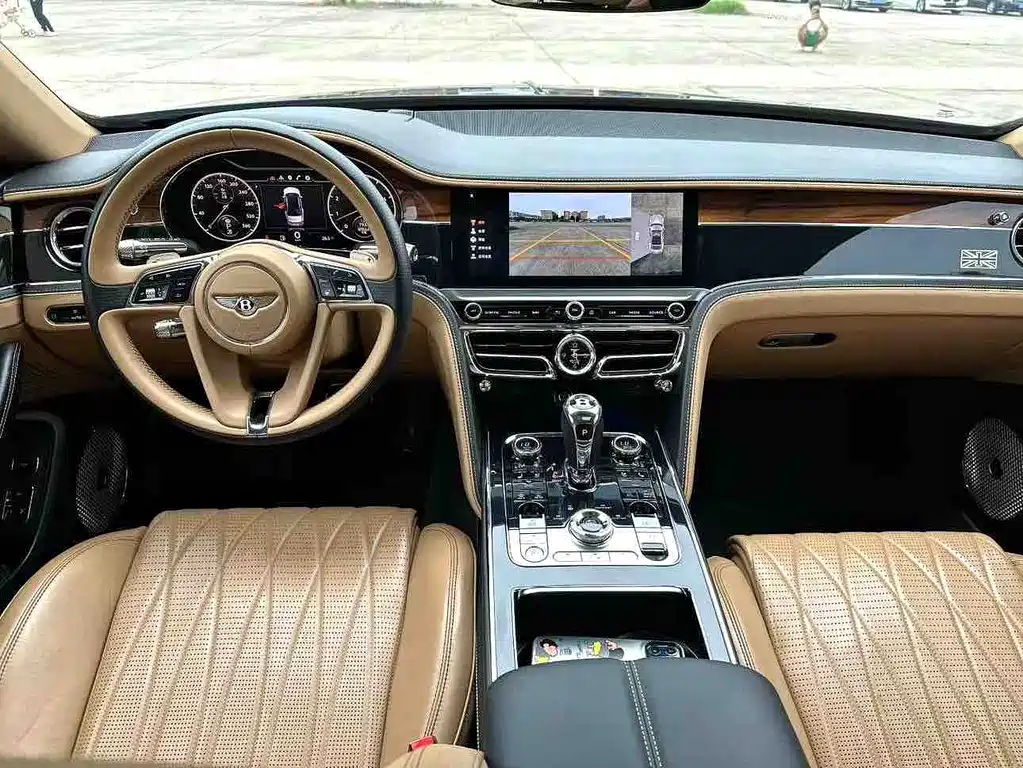 Bentley Flying Spur — миниатюра 5