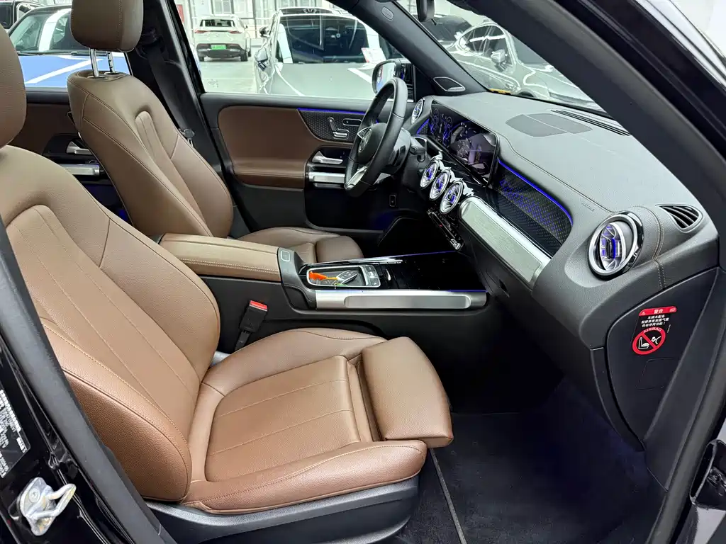 Mercedes-Benz EQB — миниатюра 9
