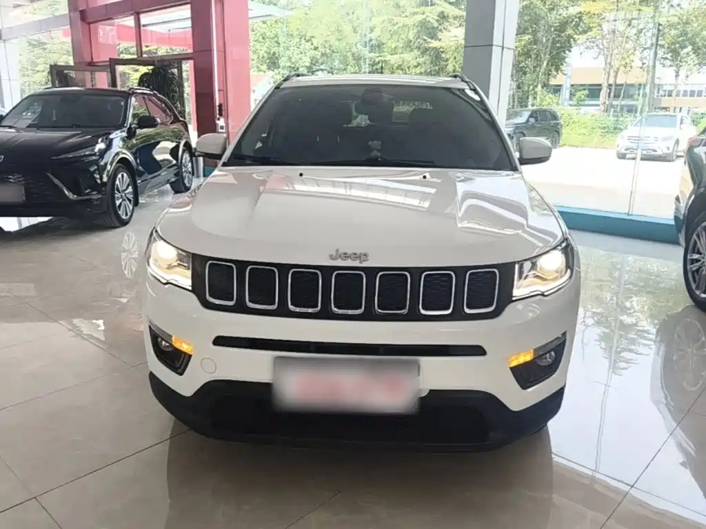 Jeep Compass — миниатюра 3