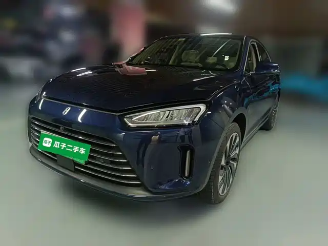 AITO M5