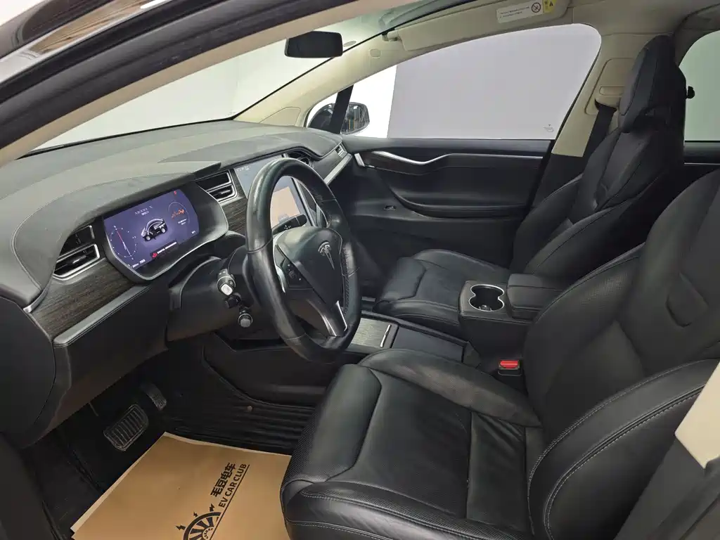 Tesla Model X — фотографии объявления, Фото 11