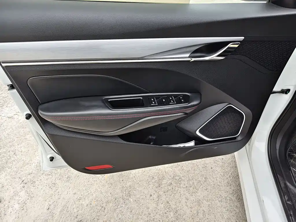 Geely Binrui — миниатюра 10