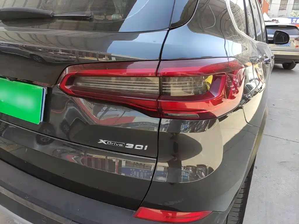 BMW X5 (Import) — миниатюра 8