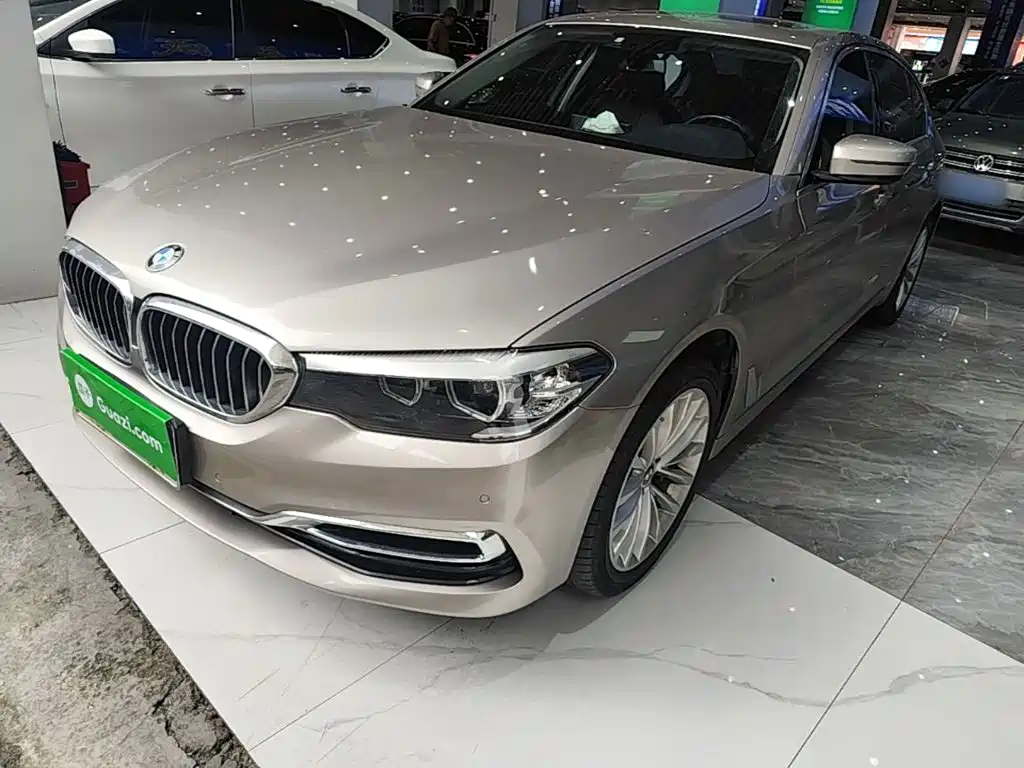 BMW 5 Series — миниатюра 2