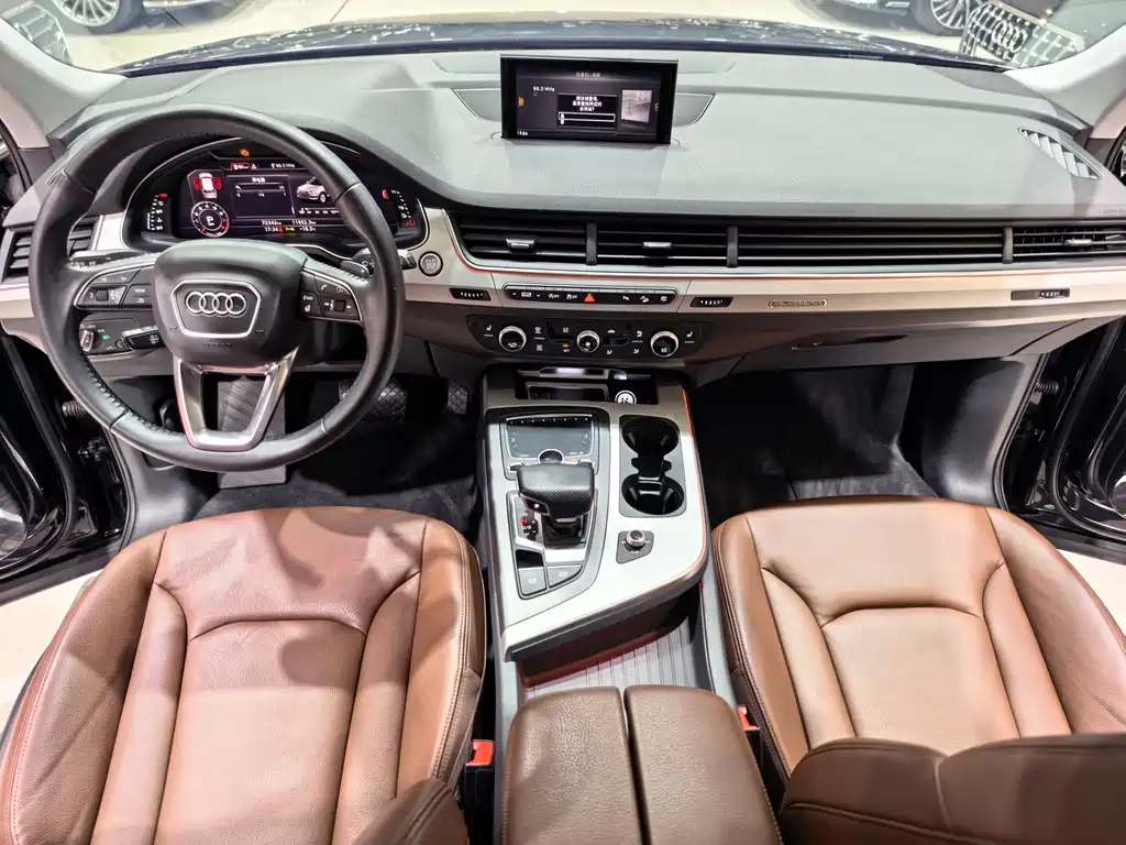 Audi Q7 — миниатюра 6