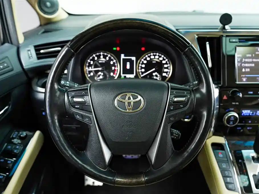 Toyota Alphard 2018 3.5L Luxury