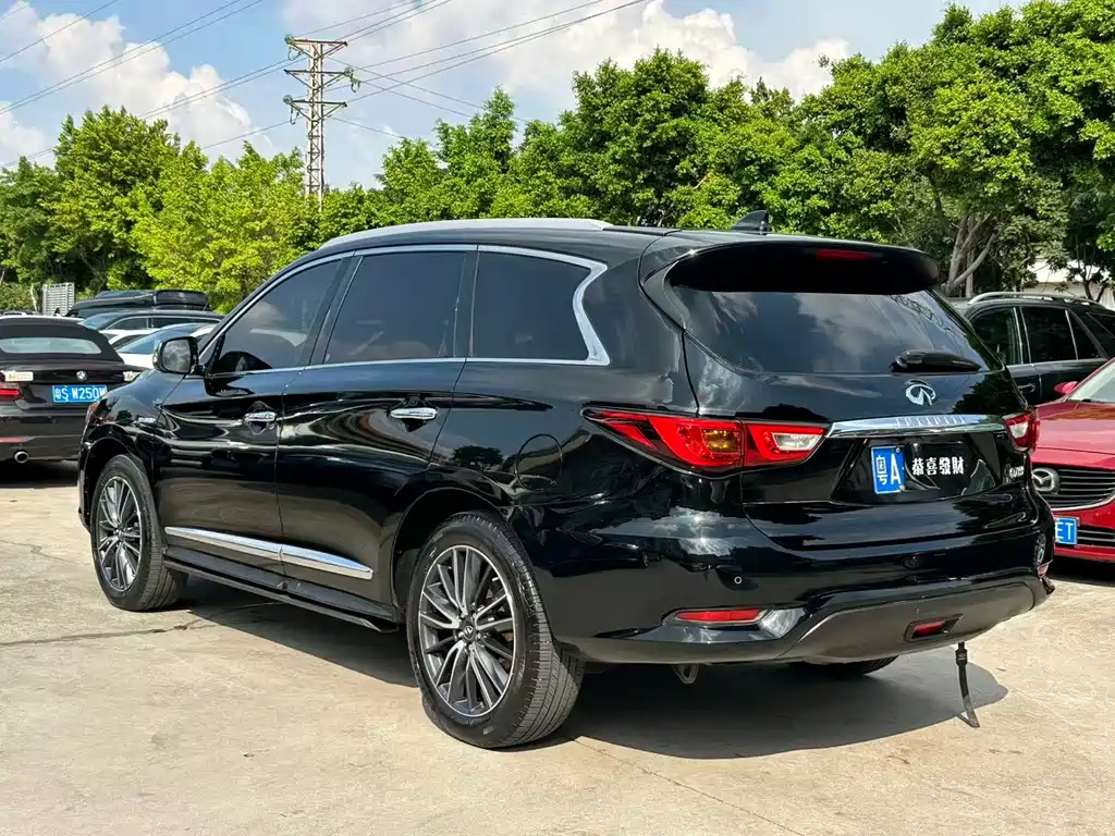 INFINITI QX60