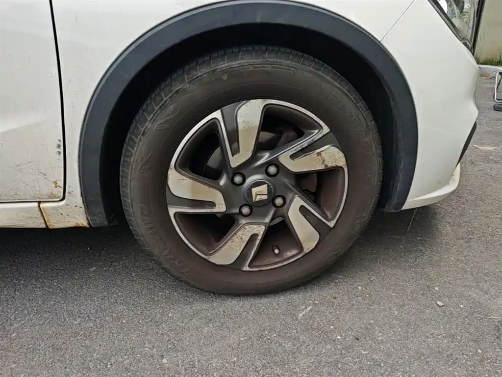 Baojun 310W 2017 1.5L MT Luxury VI