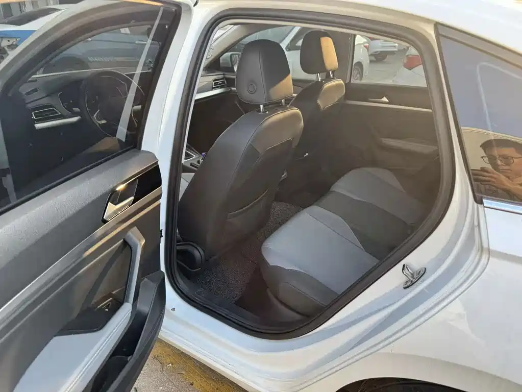 Volkswagen Lavida — миниатюра 13