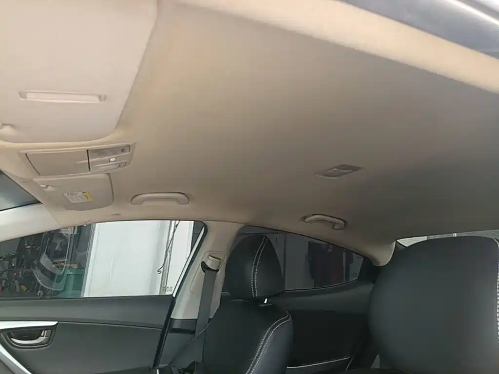 Hyundai Elantra Langdong — миниатюра 18
