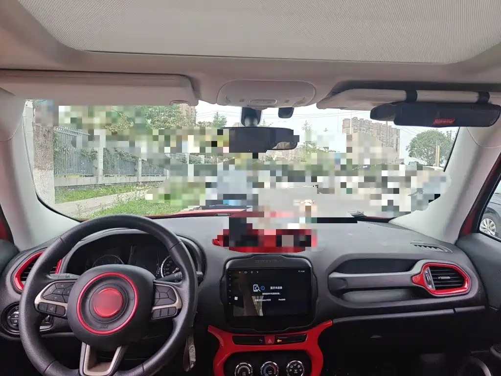 Jeep Renegade — миниатюра 9