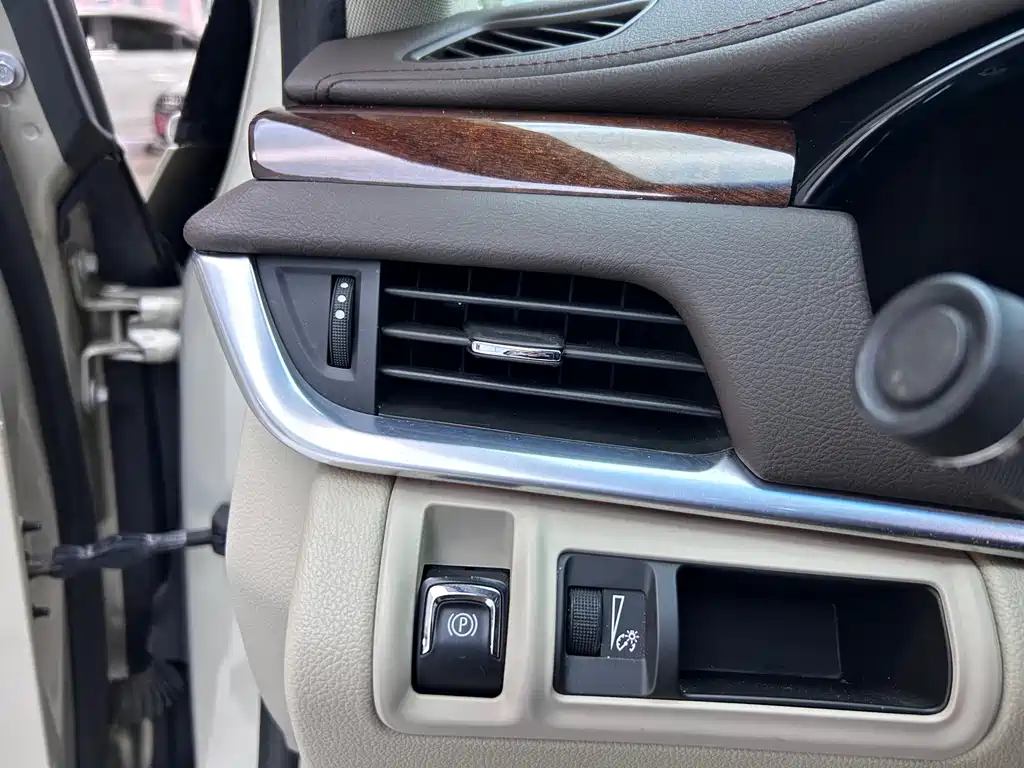 Cadillac XTS — миниатюра 14