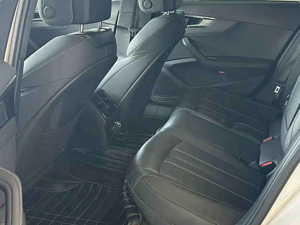 Audi A4L — миниатюра 5