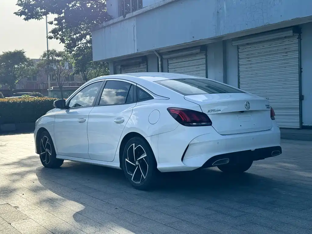 MG MG5 — миниатюра 17
