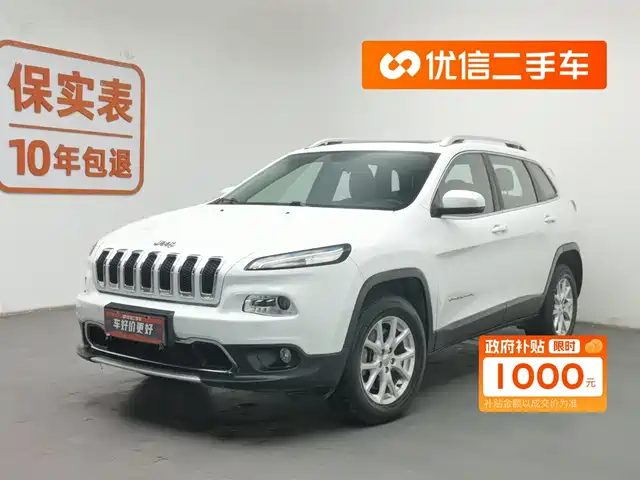 JEEP FREE LIGHT 2017