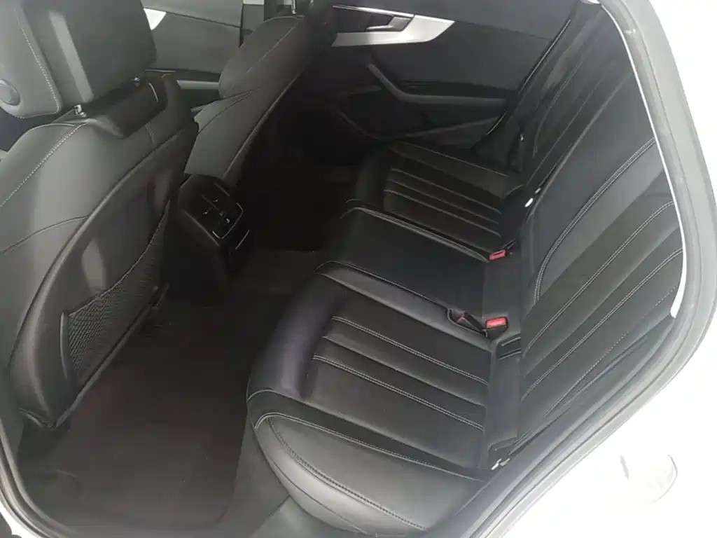 Audi A4L — миниатюра 17
