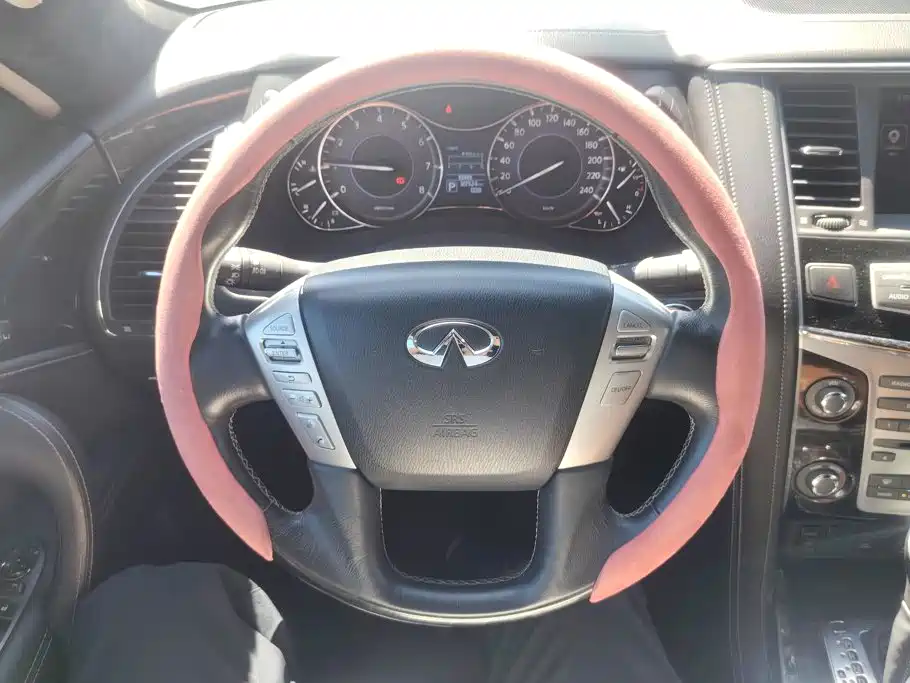 Infiniti QX80 — миниатюра 15