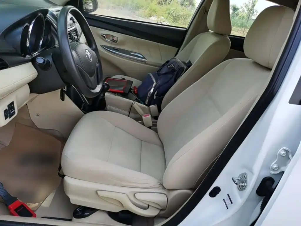 Toyota Yaris L — миниатюра 15