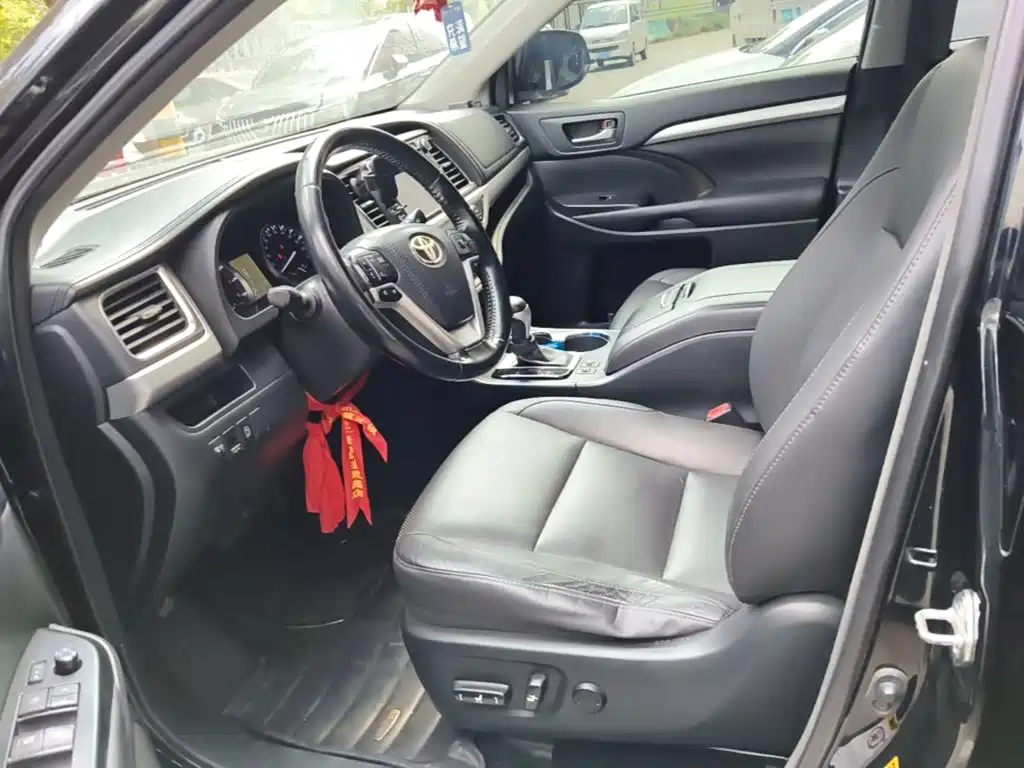 Toyota Highlander — миниатюра 15