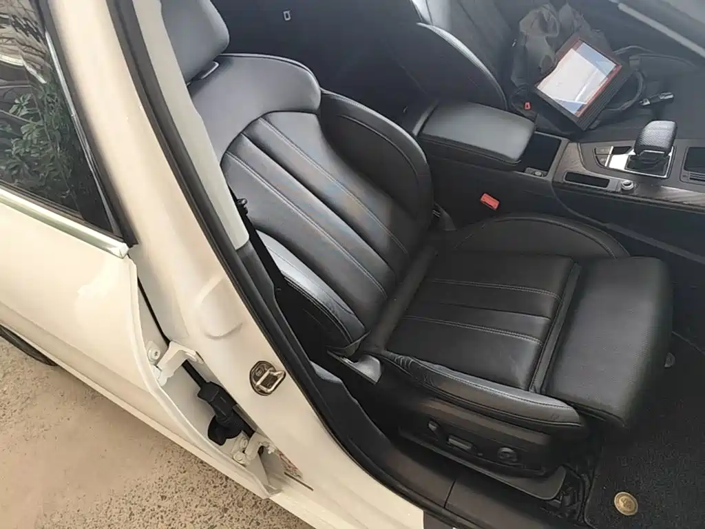 Audi A4L — миниатюра 25