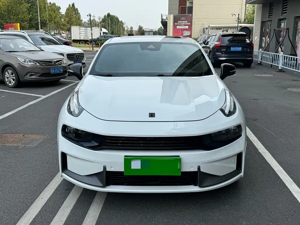 Lynk & Co 03 — миниатюра 2