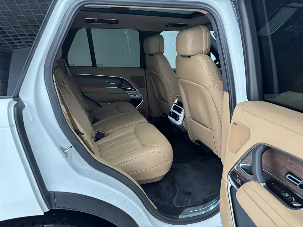 Land Rover Range Rover — миниатюра 23