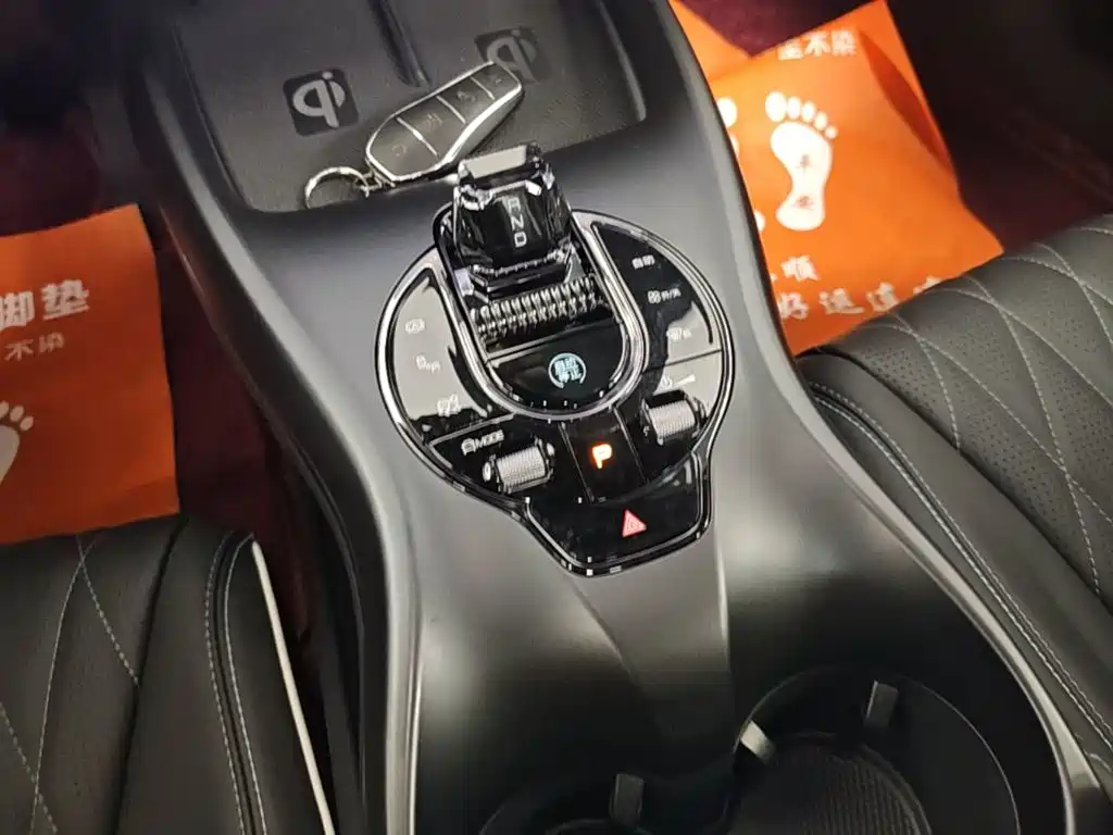 BYD Seal — миниатюра 14