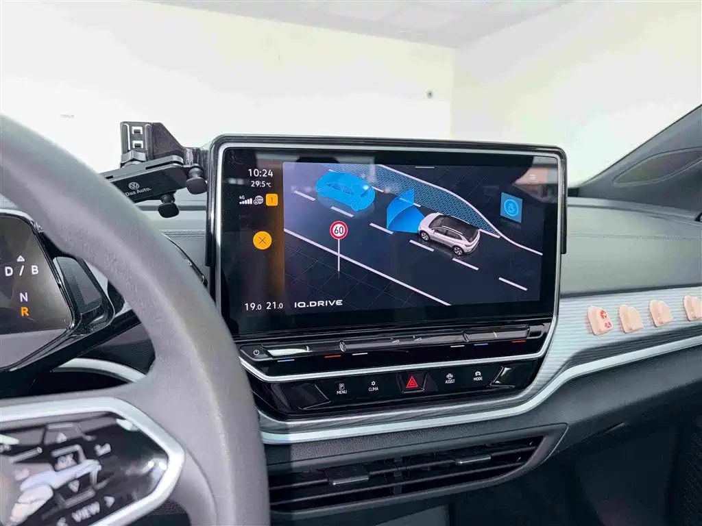 Volkswagen ID.4 Crozz — миниатюра 11