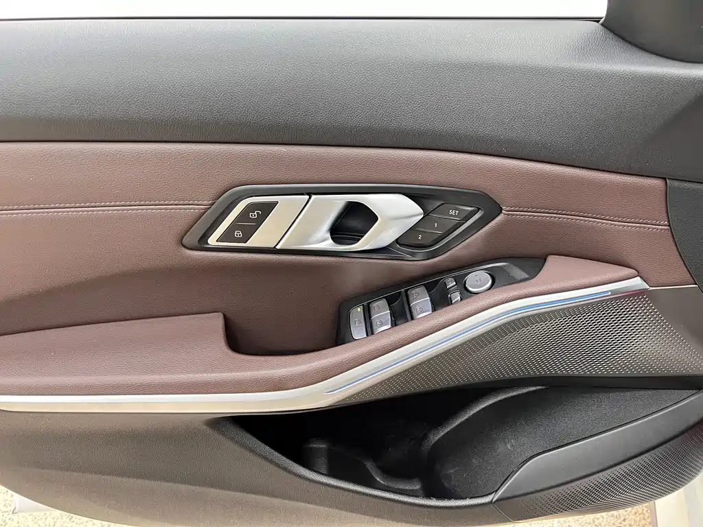 BMW i3 — миниатюра 12