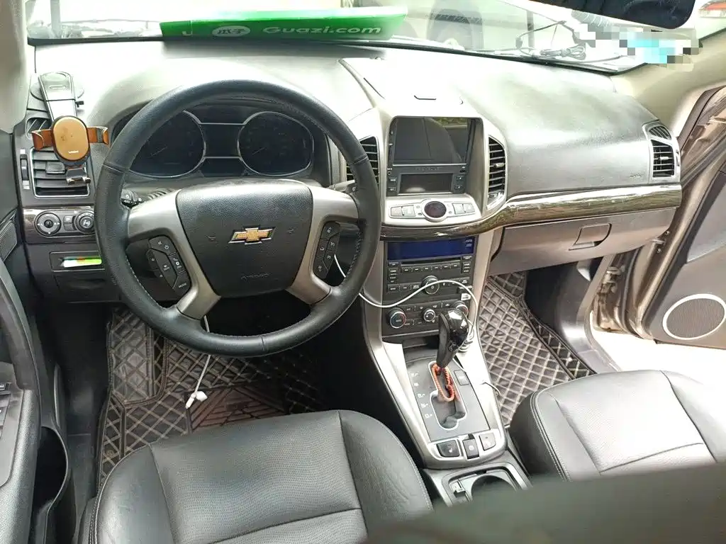 Chevrolet Captiva — миниатюра 6