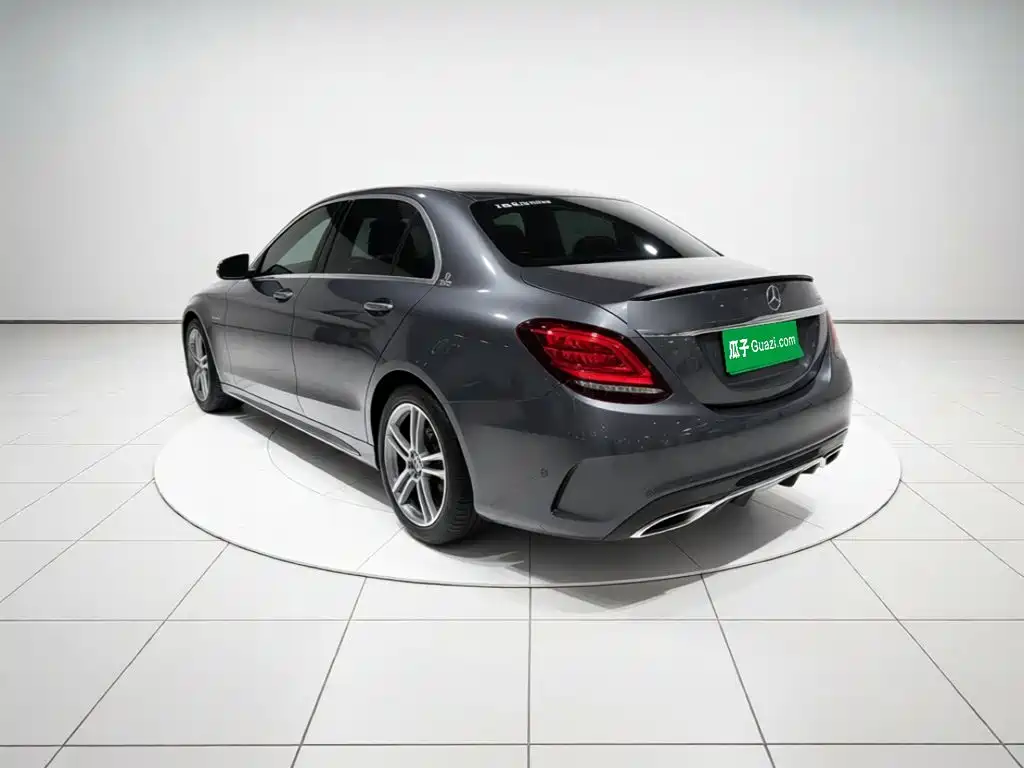Mercedes-Benz C-Class — миниатюра 4