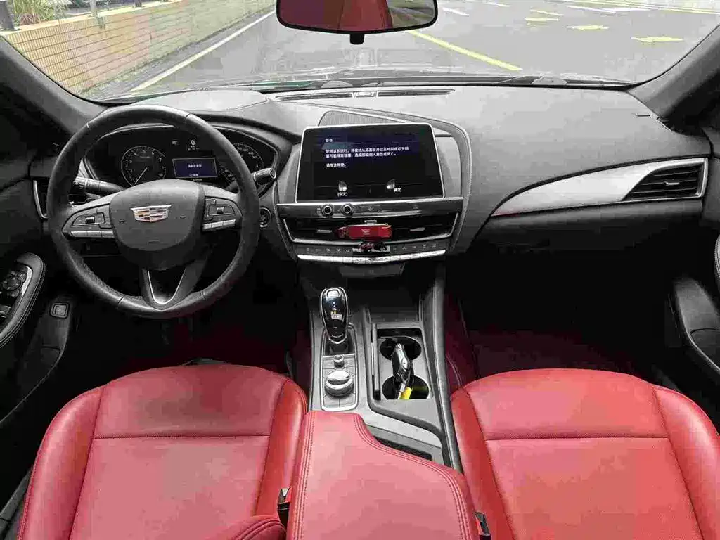 Cadillac CT5 — миниатюра 7