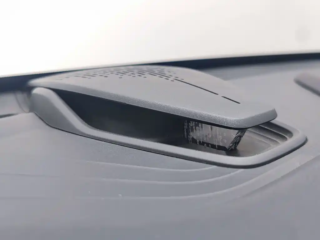 Changan UNI-Z New Energy — миниатюра 15